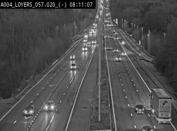 <h2>Webcam E411 au niveau du viaduc de Beez à Loyers, entre Champion et Warissoulx. Vue orientée vers Bruxelles</h2>