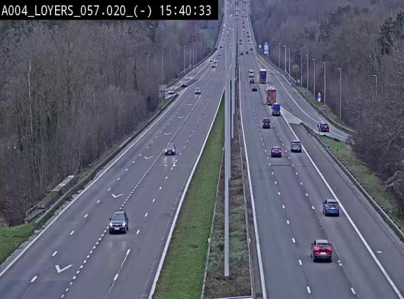 <h2>Webcam E411 au niveau du viaduc de Beez à Loyers, entre Champion et Warissoulx. Vue orientée vers Bruxelles</h2>