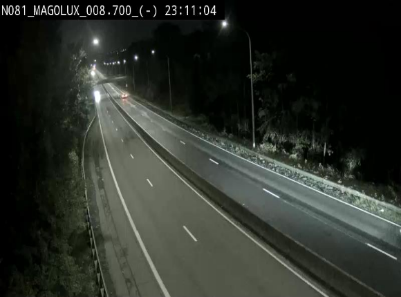 <h2>Webcam sur la N81 (E411) à hauteur de la jonction avec la N883. Vue orientée vers Arlon</h2>