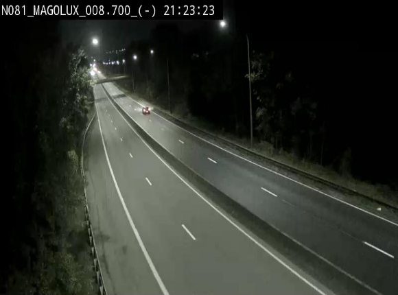 <h2>Webcam sur la N81 (E411) à hauteur de la jonction avec la N883. Vue orientée vers Arlon</h2>