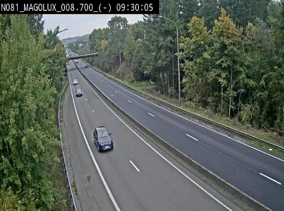 <h2>Webcam sur la N81 (E411) à hauteur de la jonction avec la N883. Vue orientée vers Arlon</h2>