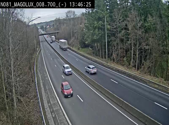 <h2>Webcam sur la N81 (E411) à hauteur de la jonction avec la N883. Vue orientée vers Arlon</h2>