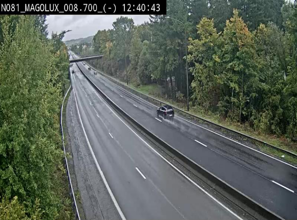 <h2>Webcam sur la N81 (E411) à hauteur de la jonction avec la N883. Vue orientée vers Arlon</h2>