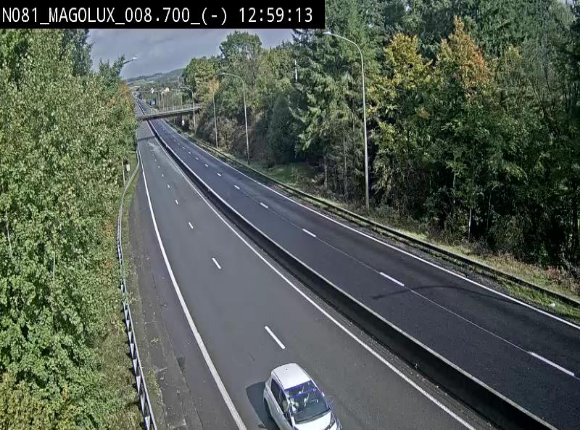 <h2>Webcam sur la N81 (E411) à hauteur de la jonction avec la N883. Vue orientée vers Arlon</h2>
