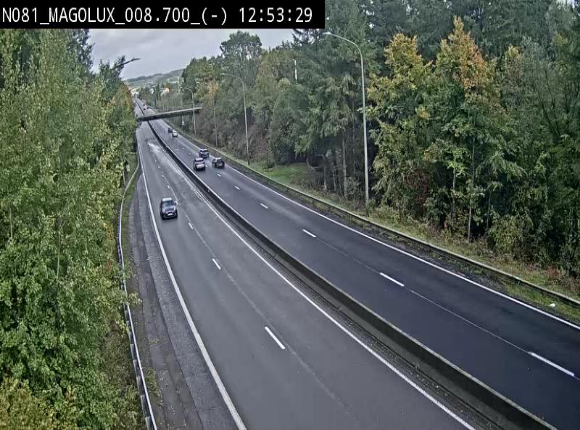 <h2>Webcam sur la N81 (E411) à hauteur de la jonction avec la N883. Vue orientée vers Arlon</h2>