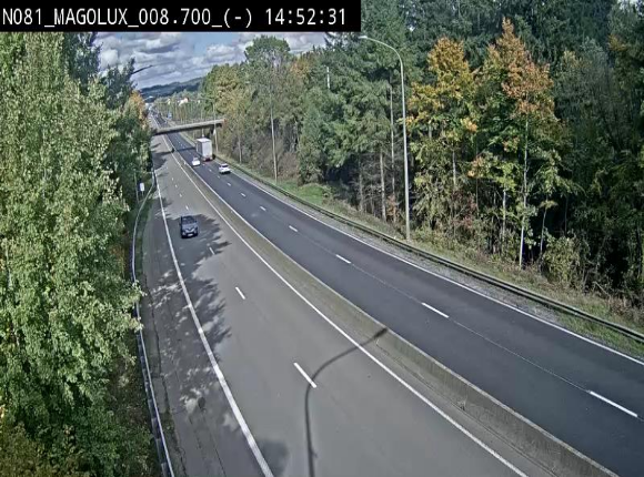 <h2>Webcam sur la N81 (E411) à hauteur de la jonction avec la N883. Vue orientée vers Arlon</h2>