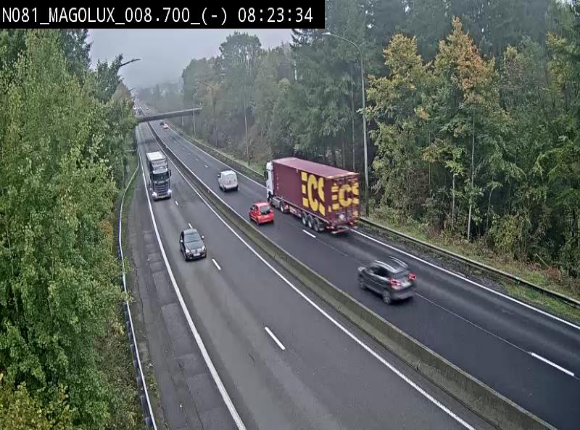 <h2>Webcam sur la N81 (E411) à hauteur de la jonction avec la N883. Vue orientée vers Arlon</h2>