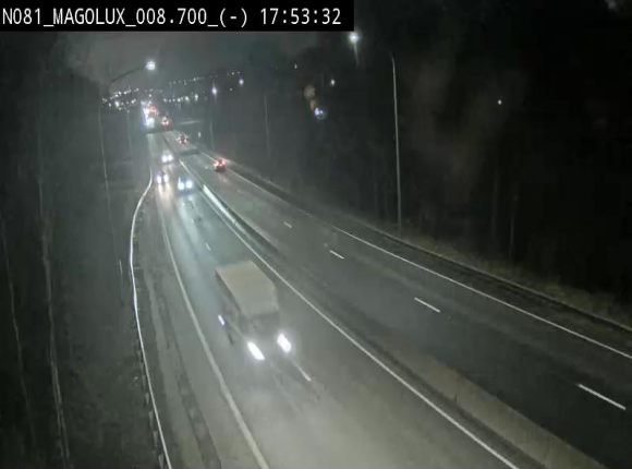 <h2>Webcam sur la N81 (E411) à hauteur de la jonction avec la N883. Vue orientée vers Arlon</h2>