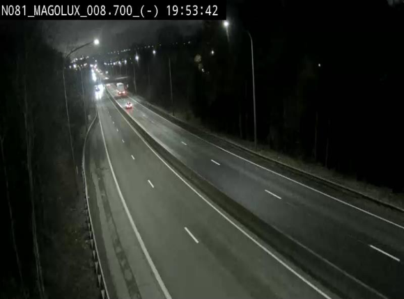 <h2>Webcam sur la N81 (E411) à hauteur de la jonction avec la N883. Vue orientée vers Arlon</h2>