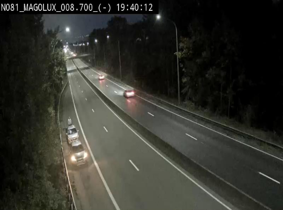 <h2>Webcam sur la N81 (E411) à hauteur de la jonction avec la N883. Vue orientée vers Arlon</h2>