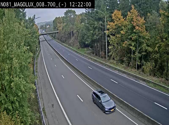<h2>Webcam sur la N81 (E411) à hauteur de la jonction avec la N883. Vue orientée vers Arlon</h2>