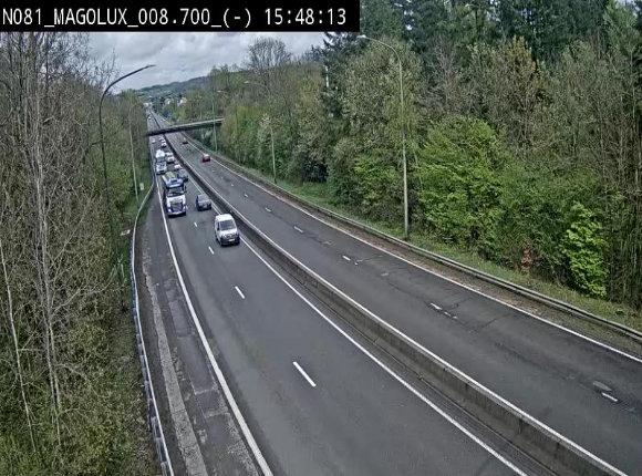 <h2>Webcam sur la N81 (E411) à hauteur de la jonction avec la N883. Vue orientée vers Arlon</h2>