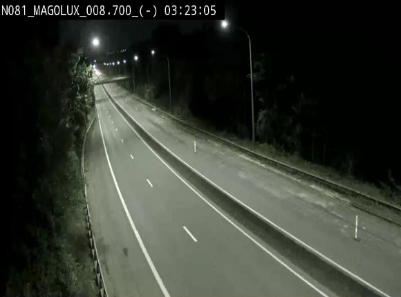 <h2>Webcam sur la N81 (E411) à hauteur de la jonction avec la N883. Vue orientée vers Arlon</h2>