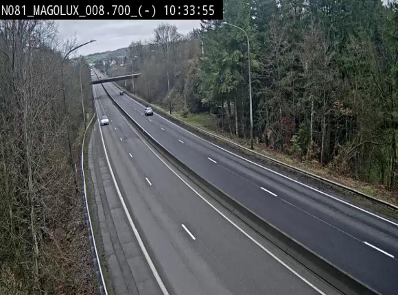 Webcam sur la N81 (E411) à hauteur de la jonction avec la N883. Vue orientée vers Arlon