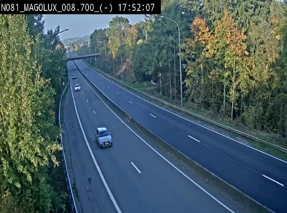 <h2>Webcam sur la N81 (E411) à hauteur de la jonction avec la N883. Vue orientée vers Arlon</h2>