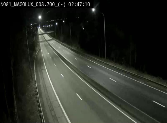 <h2>Webcam sur la N81 (E411) à hauteur de la jonction avec la N883. Vue orientée vers Arlon</h2>