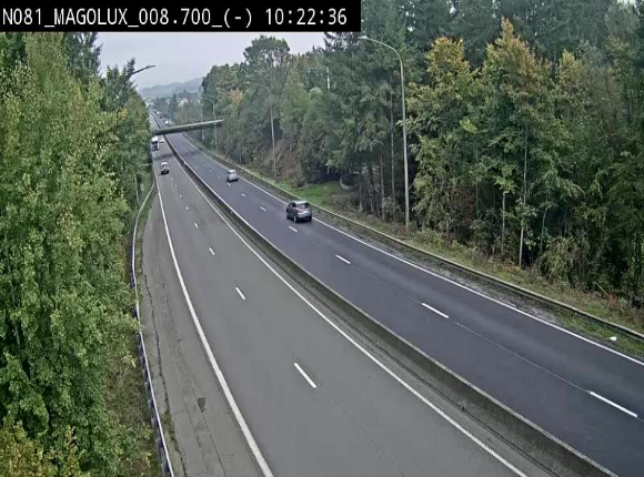<h2>Webcam sur la N81 (E411) à hauteur de la jonction avec la N883. Vue orientée vers Arlon</h2>