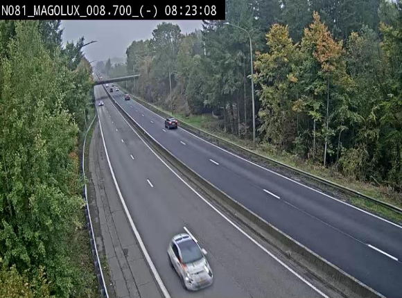 <h2>Webcam sur la N81 (E411) à hauteur de la jonction avec la N883. Vue orientée vers Arlon</h2>