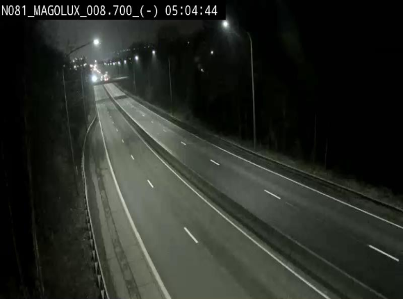 <h2>Webcam sur la N81 (E411) à hauteur de la jonction avec la N883. Vue orientée vers Arlon</h2>