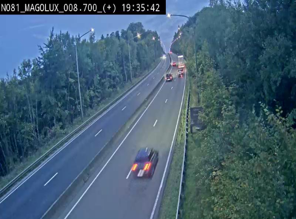 <h2>Webcam sur la N81 (E411) à hauteur de la jonction avec la N883. Vue orientée vers Longwy</h2>