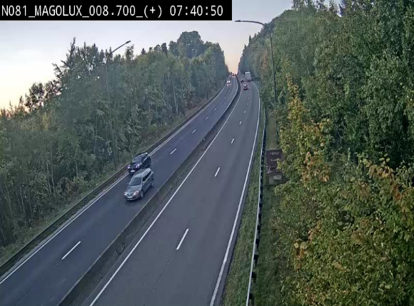 <h2>Webcam sur la N81 (E411) à hauteur de la jonction avec la N883. Vue orientée vers Longwy</h2>