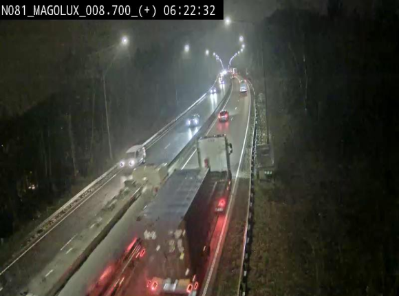 <h2>Webcam sur la N81 (E411) à hauteur de la jonction avec la N883. Vue orientée vers Longwy</h2>