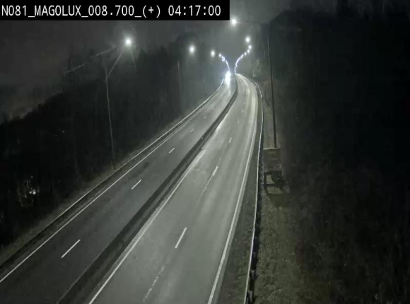 <h2>Webcam sur la N81 (E411) à hauteur de la jonction avec la N883. Vue orientée vers Longwy</h2>