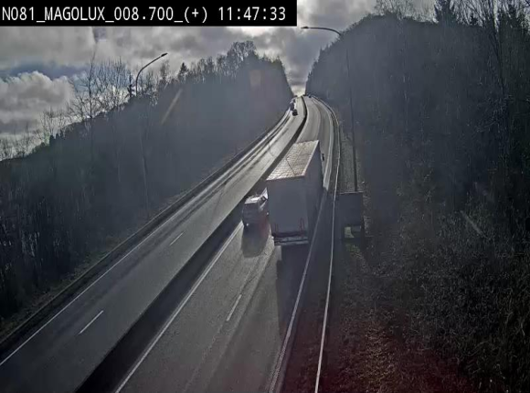 <h2>Webcam sur la N81 (E411) à hauteur de la jonction avec la N883. Vue orientée vers Longwy</h2>