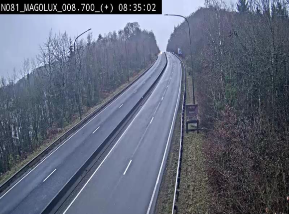 <h2>Webcam sur la N81 (E411) à hauteur de la jonction avec la N883. Vue orientée vers Longwy</h2>