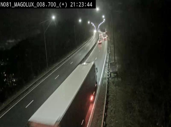<h2>Webcam sur la N81 (E411) à hauteur de la jonction avec la N883. Vue orientée vers Longwy</h2>