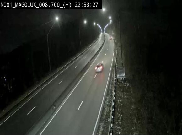 <h2>Webcam sur la N81 (E411) à hauteur de la jonction avec la N883. Vue orientée vers Longwy</h2>