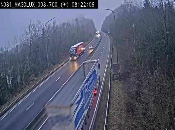 <h2>Webcam sur la N81 (E411) à hauteur de la jonction avec la N883. Vue orientée vers Longwy</h2>