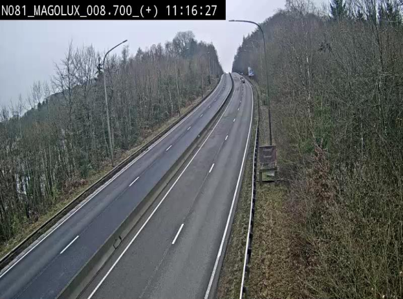 Webcam sur la N81 (E411) à hauteur de la jonction avec la N883. Vue orientée vers Longwy