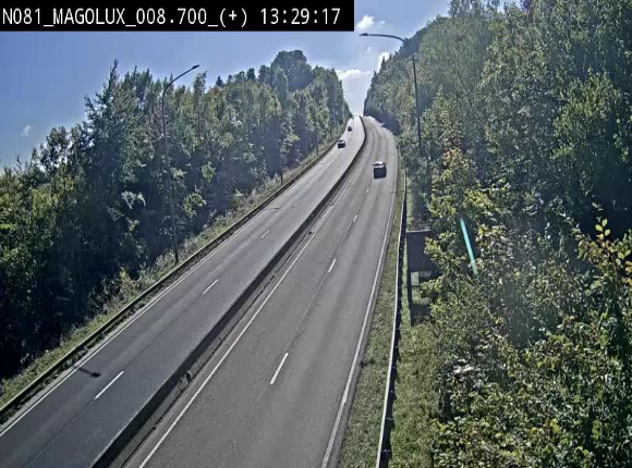 <h2>Webcam sur la N81 (E411) à hauteur de la jonction avec la N883. Vue orientée vers Longwy</h2>