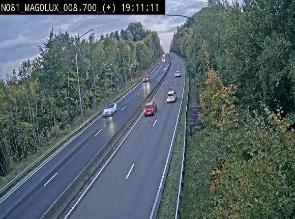 <h2>Webcam sur la N81 (E411) à hauteur de la jonction avec la N883. Vue orientée vers Longwy</h2>