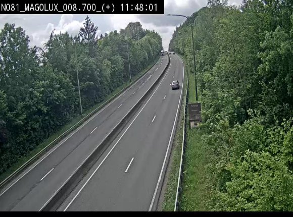 Webcam sur la N81 (E411) à hauteur de la jonction avec la N883. Vue orientée vers Longwy