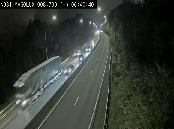 <h2>Webcam sur la N81 (E411) à hauteur de la jonction avec la N883. Vue orientée vers Longwy</h2>