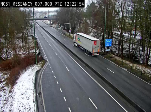 Webcam sur la N81 (E411) à hauteur du Cora Messancy. Vue orientée vers Arlon