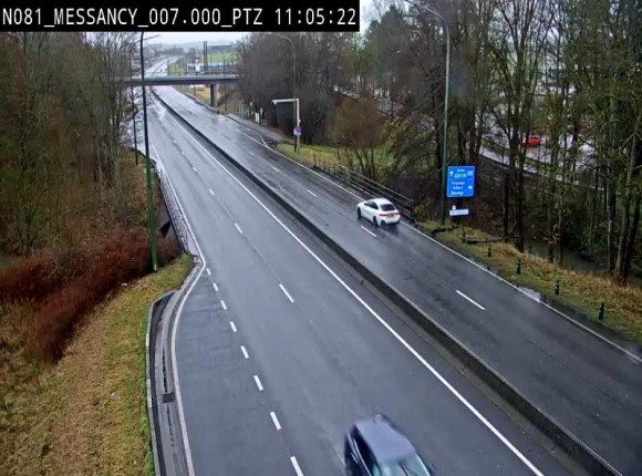 <h2>Webcam sur la N81 (E411) à hauteur du Cora Messancy. Vue orientée vers Arlon</h2>