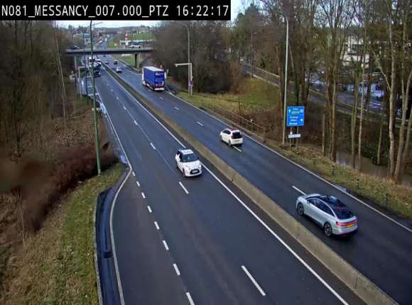 <h2>Webcam sur la N81 (E411) à hauteur du Cora Messancy. Vue orientée vers Arlon</h2>