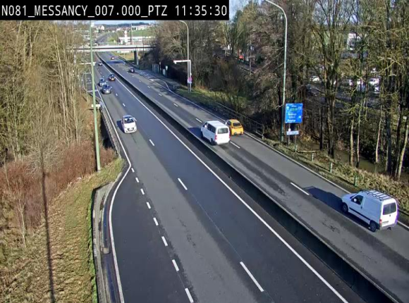 <h2>Webcam sur la N81 (E411) à hauteur du Cora Messancy. Vue orientée vers Arlon</h2>