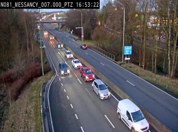 <h2>Webcam sur la N81 (E411) à hauteur du Cora Messancy. Vue orientée vers Arlon</h2>