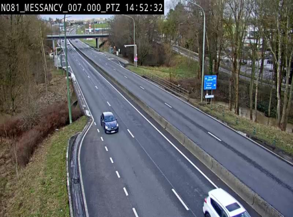 <h2>Webcam sur la N81 (E411) à hauteur du Cora Messancy. Vue orientée vers Arlon</h2>