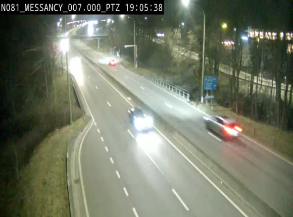 Webcam sur la N81 (E411) à hauteur du Cora Messancy. Vue orientée vers Arlon