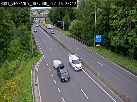 <h2>Webcam sur la N81 (E411) à hauteur du Cora Messancy. Vue orientée vers Arlon</h2>