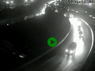 <h2>Caméra autoroute à la jonction entre l'A7 et la D301 (Boulevard urbain Sud de Lyon) à Feyzin, au sud de Lyon. Vue orientée vers Mions</h2>