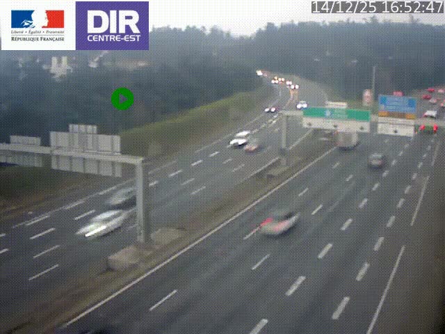 Caméra de circulation routière sur le boulevard périphérique Laurent Bonnevay de Lyon (D383) à hauteur de Bron, avant la jonction avec l'A43. Vue orientée vers l'échangeur
