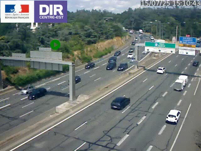 Caméra de circulation routière sur le boulevard périphérique Laurent Bonnevay de Lyon (D383) à hauteur de Bron, avant la jonction avec l'A43. Vue orientée vers l'échangeur