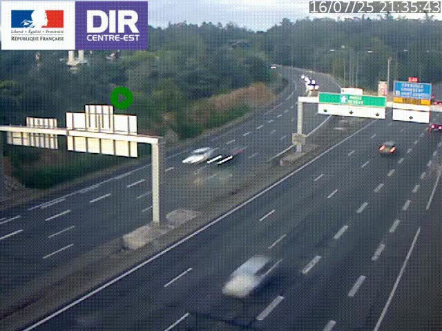 Caméra de circulation routière sur le boulevard périphérique Laurent Bonnevay de Lyon (D383) à hauteur de Bron, avant la jonction avec l'A43. Vue orientée vers l'échangeur