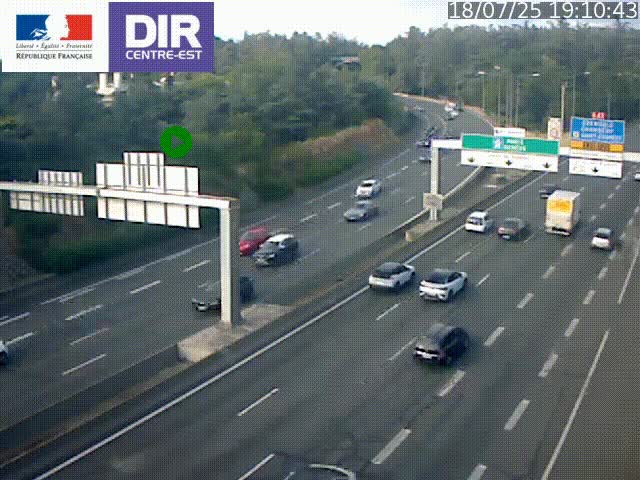 Caméra de circulation routière sur le boulevard périphérique Laurent Bonnevay de Lyon (D383) à hauteur de Bron, avant la jonction avec l'A43. Vue orientée vers l'échangeur